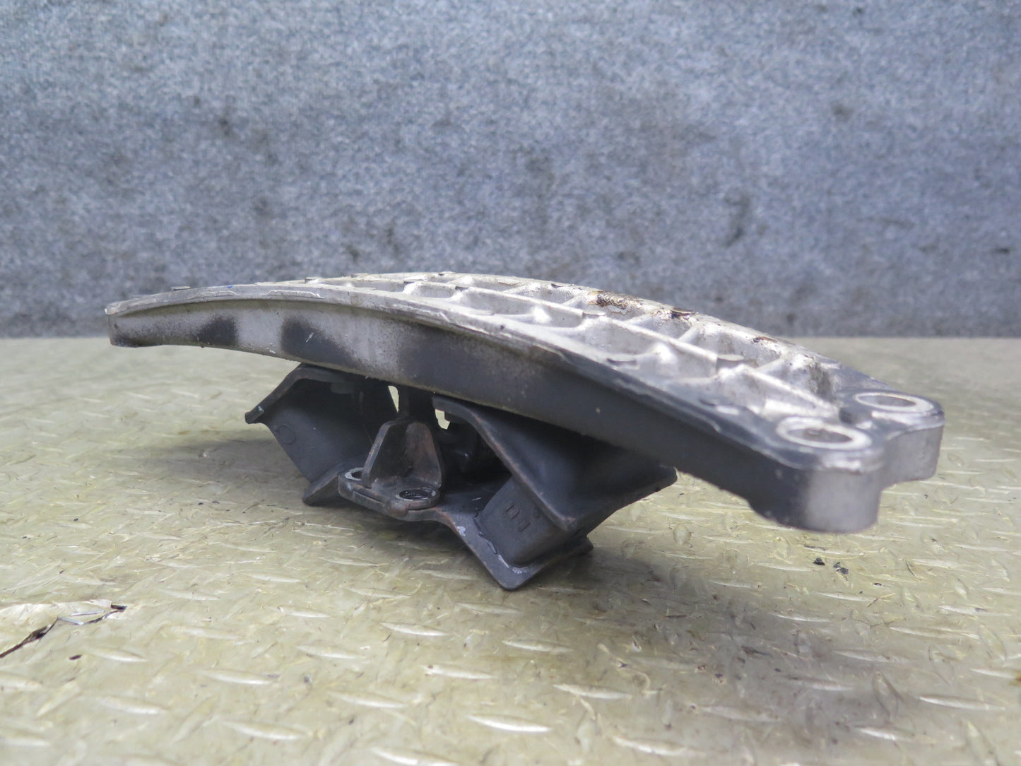 02-10 Lexus Z40 SC430 A/T Automatic Transmission Mount Bracket Support 126K OEM