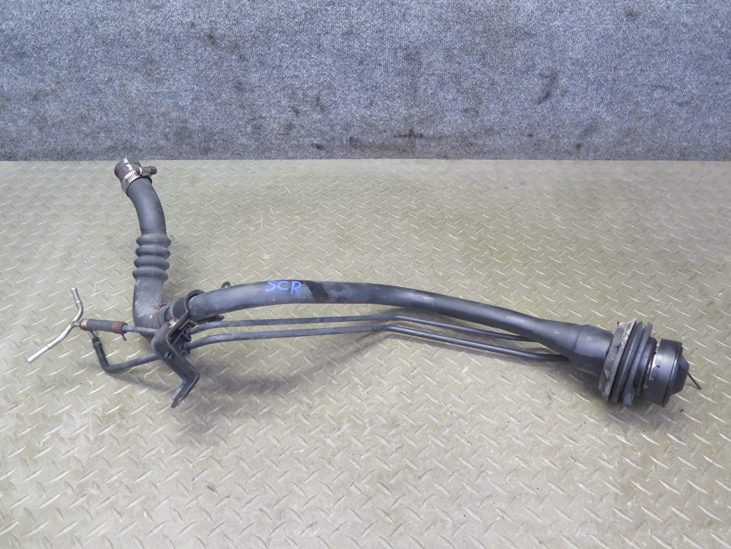 02-05 Lexus Z40 SC430 Fuel Gas Tank Filler Neck w Cap Assembly OEM