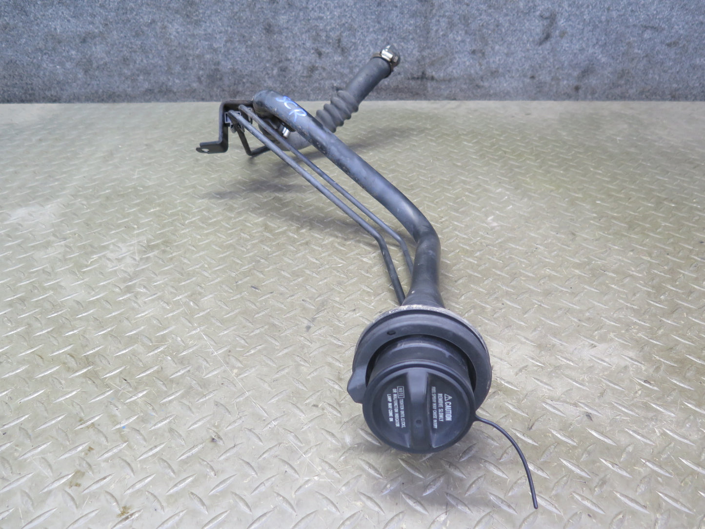 02-05 Lexus Z40 SC430 Fuel Gas Tank Filler Neck w Cap Assembly OEM