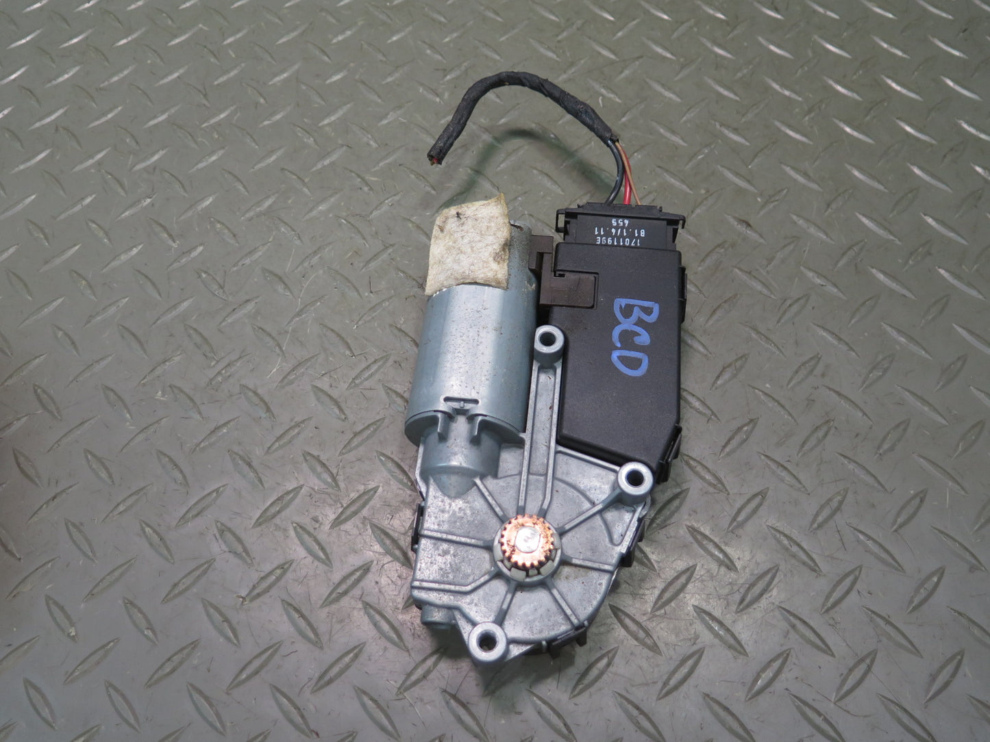 2006-2012 Bentley Flying Spur Front Right Sunroof Moon Roof Shade Power Motor