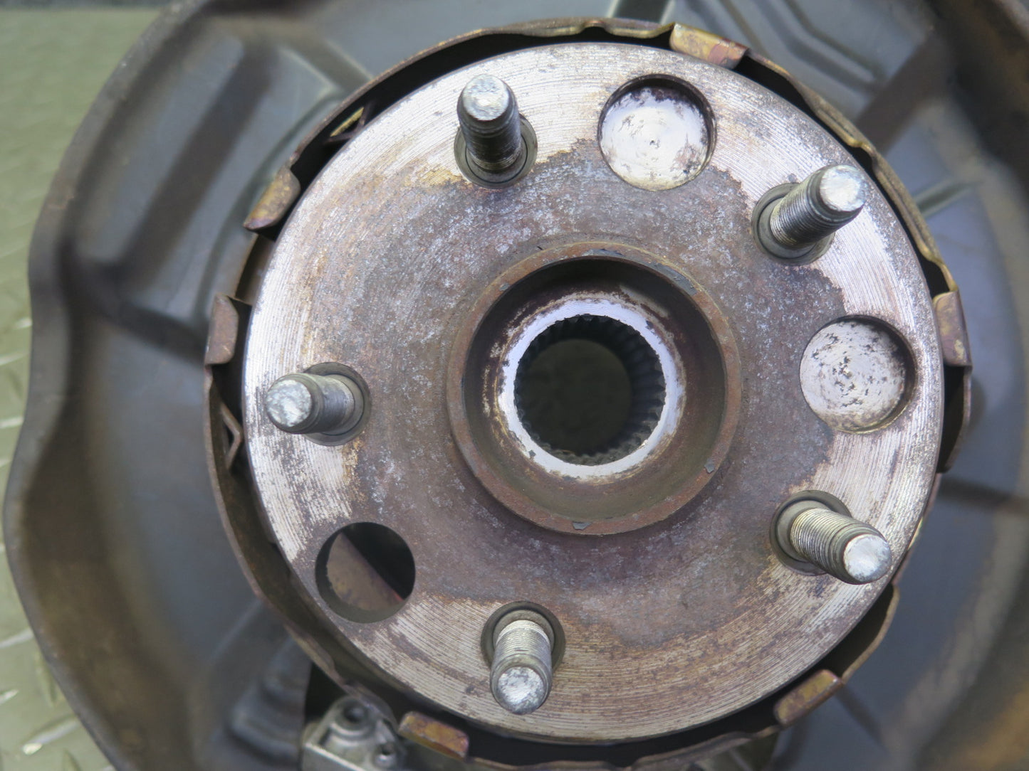 02-10 Lexus SC430 Rear Left Spindle Knuckle Wheel Hub Bearing 126K Miles OEM