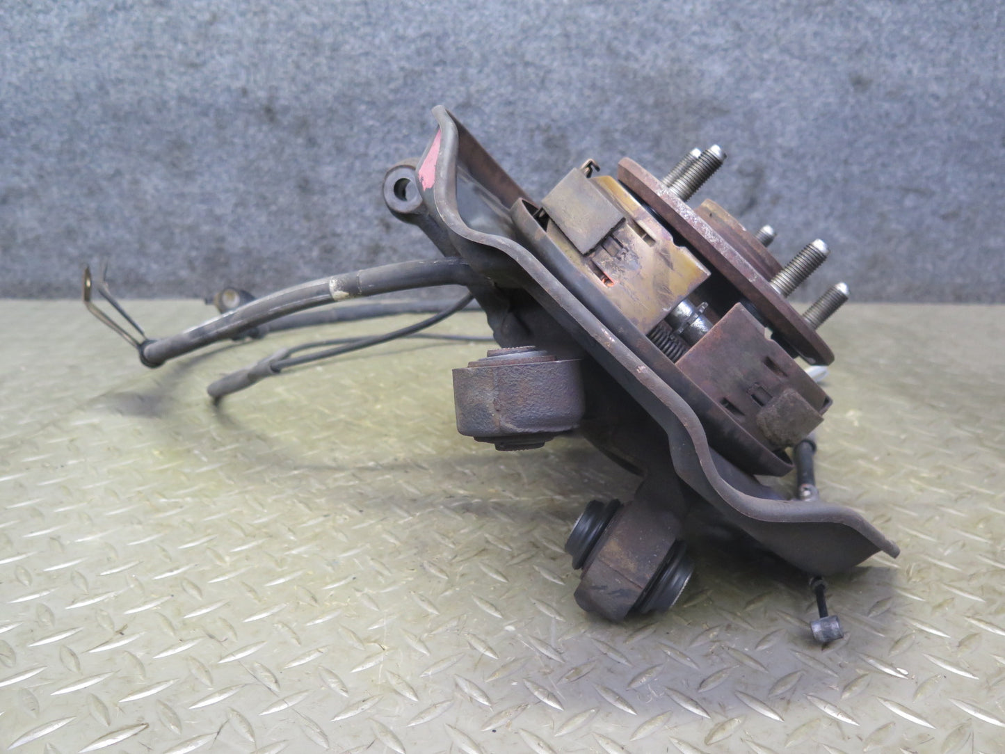 02-10 Lexus SC430 Rear Left Spindle Knuckle Wheel Hub Bearing 126K Miles OEM
