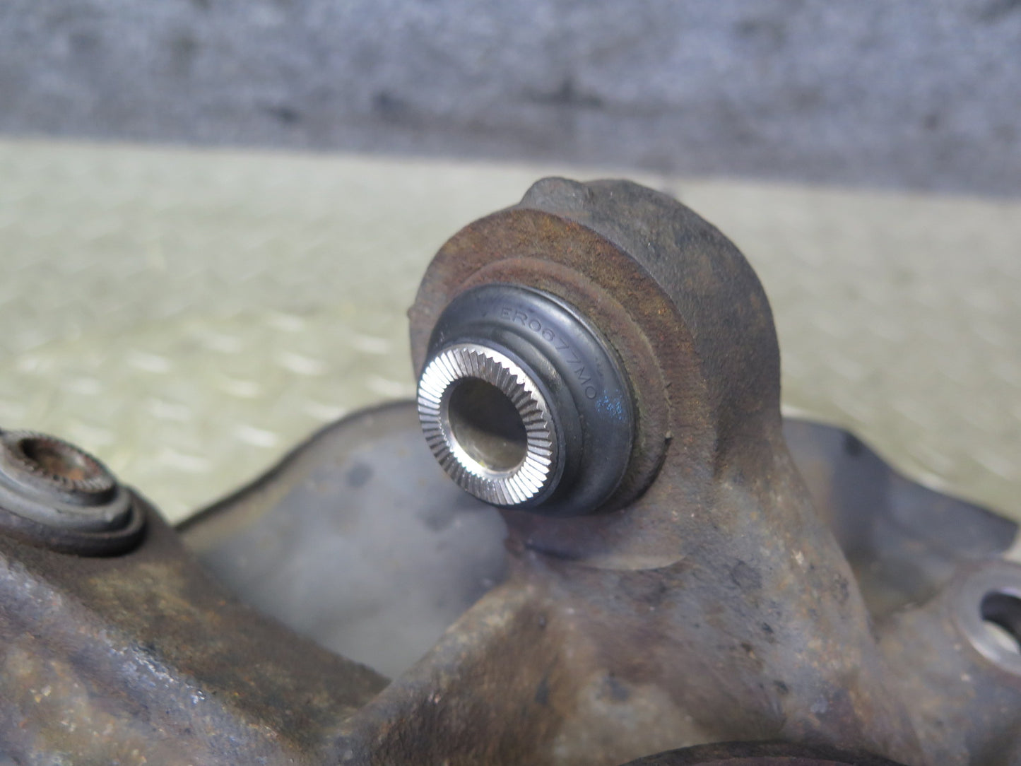 02-10 Lexus SC430 Rear Left Spindle Knuckle Wheel Hub Bearing 126K Miles OEM