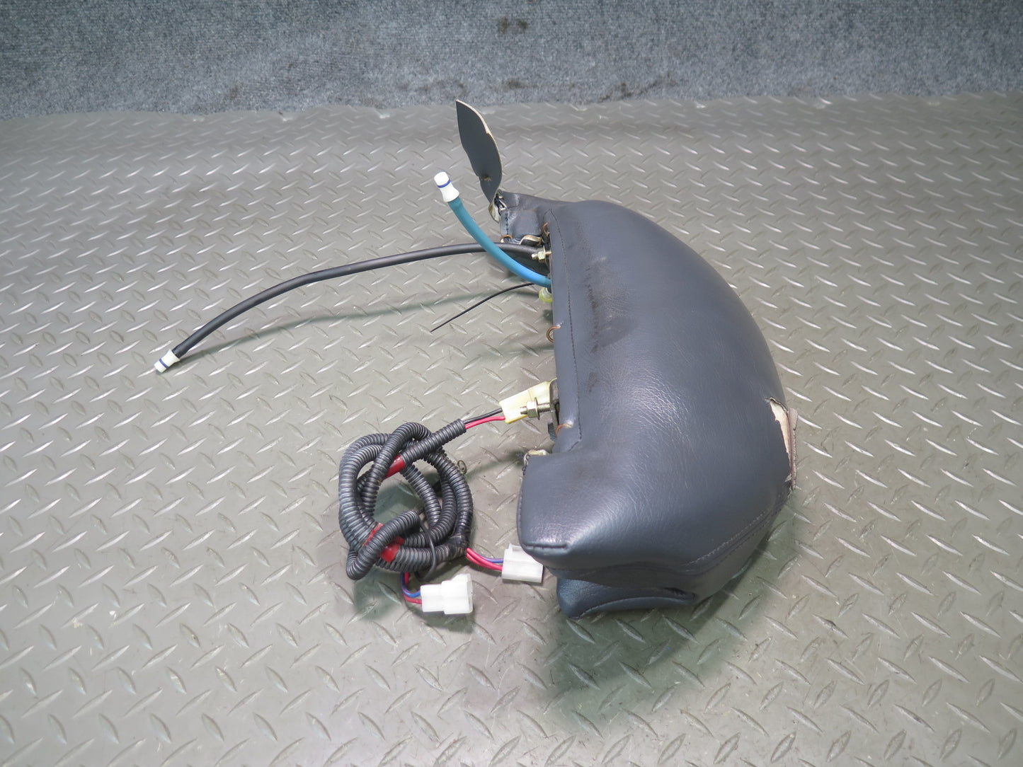 86-89 Nissan 300ZX Z31 2+0 Front Left Seat Upper Left Side Cushion Black OEM