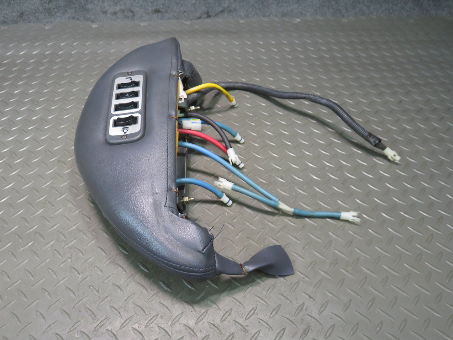 86-89 Nissan 300ZX Z31 2+0 Left Seat Upper Right Side Cushion Memory Switch OEM