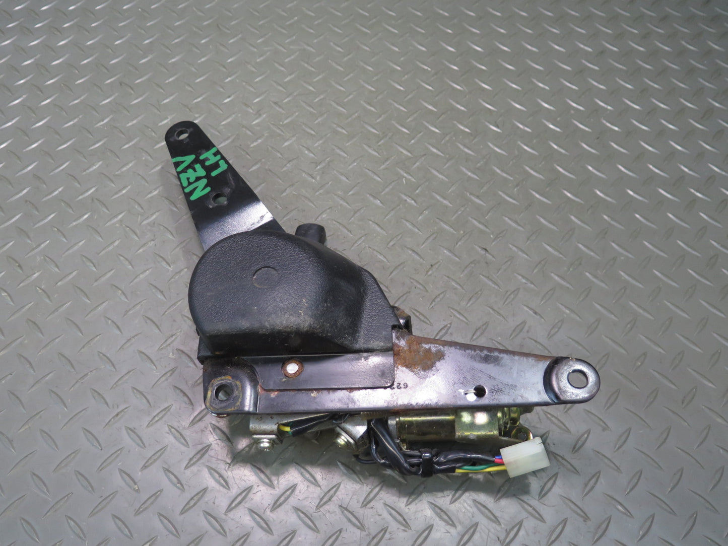 86-89 Nissan Z31 300ZX 2+0 Front Left Seat Adjust Control Motor w Trim OEM