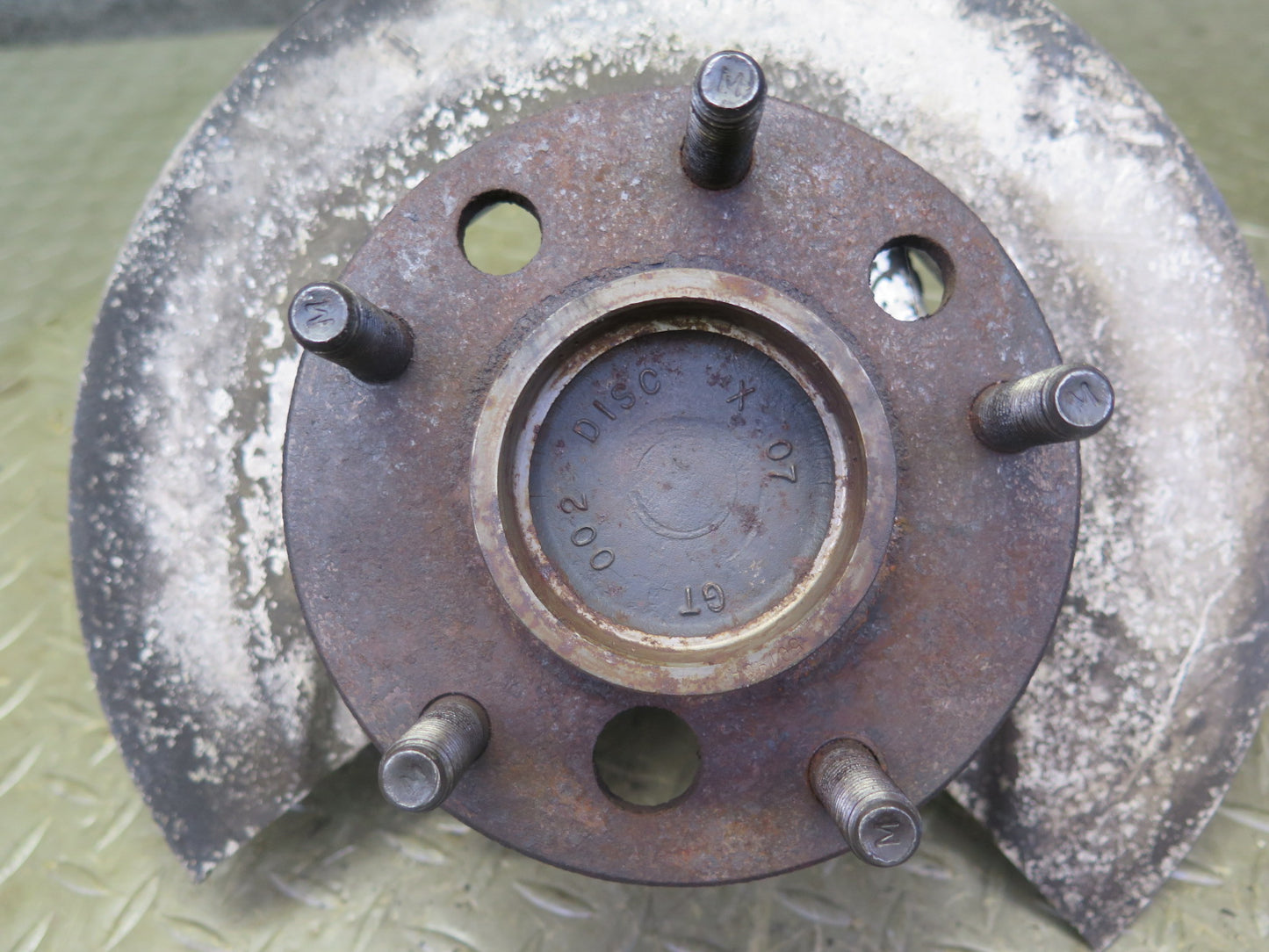 1984 Chevrolet Corvette C4 Front Right Spindle Knuckle Wheel Hub Bearing OEM