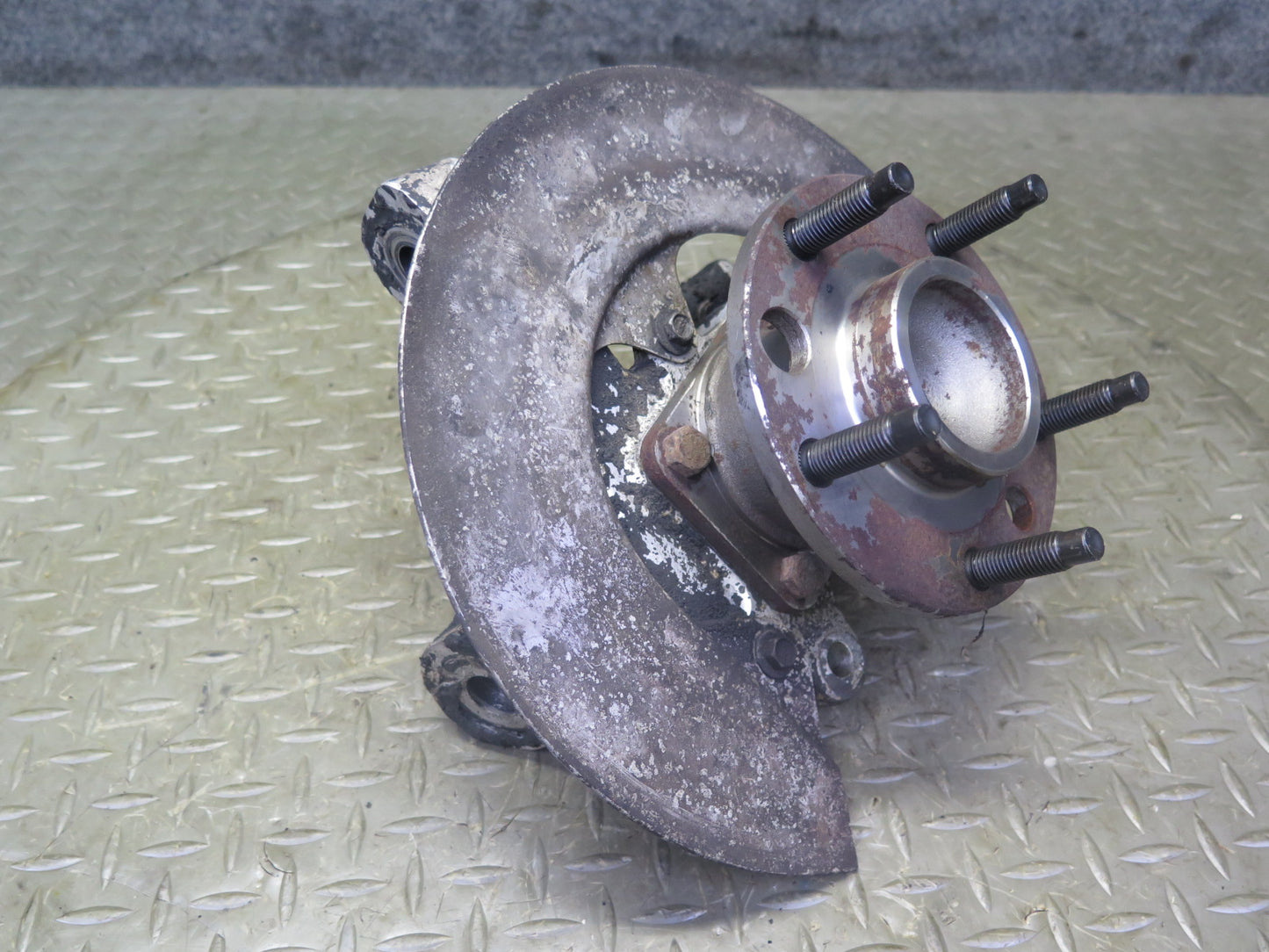 1984 Chevrolet Corvette C4 Front Left Spindle Knuckle Wheel Hub Bearing OEM