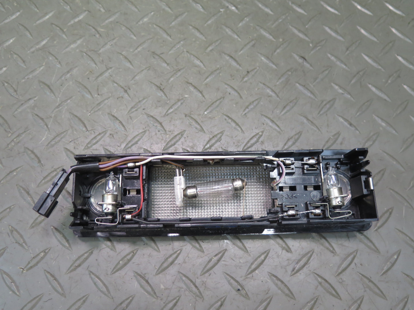 94-99 BMW E36 328iC Convertible Dome Reading Interior Light Lamp 8357865 OEM