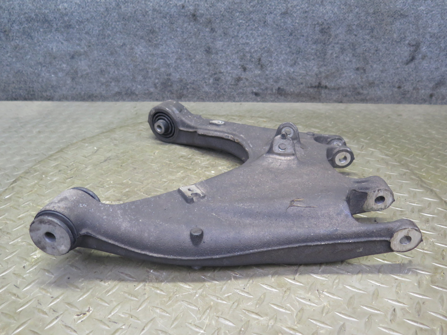 2006-2012 Bentley Continental Flying Spur Rear Left Lower Upper Control Arm Set