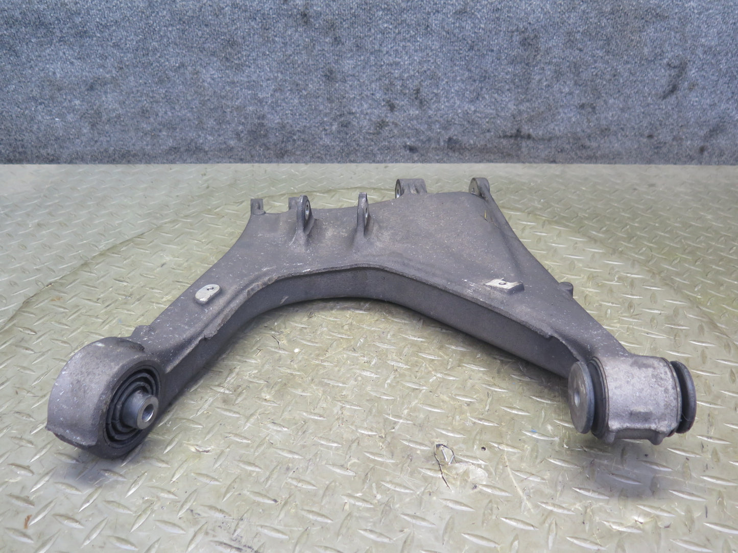 2006-2012 Bentley Continental Flying Spur Rear Left Lower Upper Control Arm Set