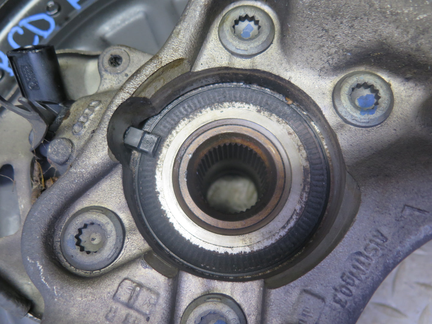 2006-2012 Bentley Continental Flying Spur Rear Left Spindle Knuckle Wheel Hub