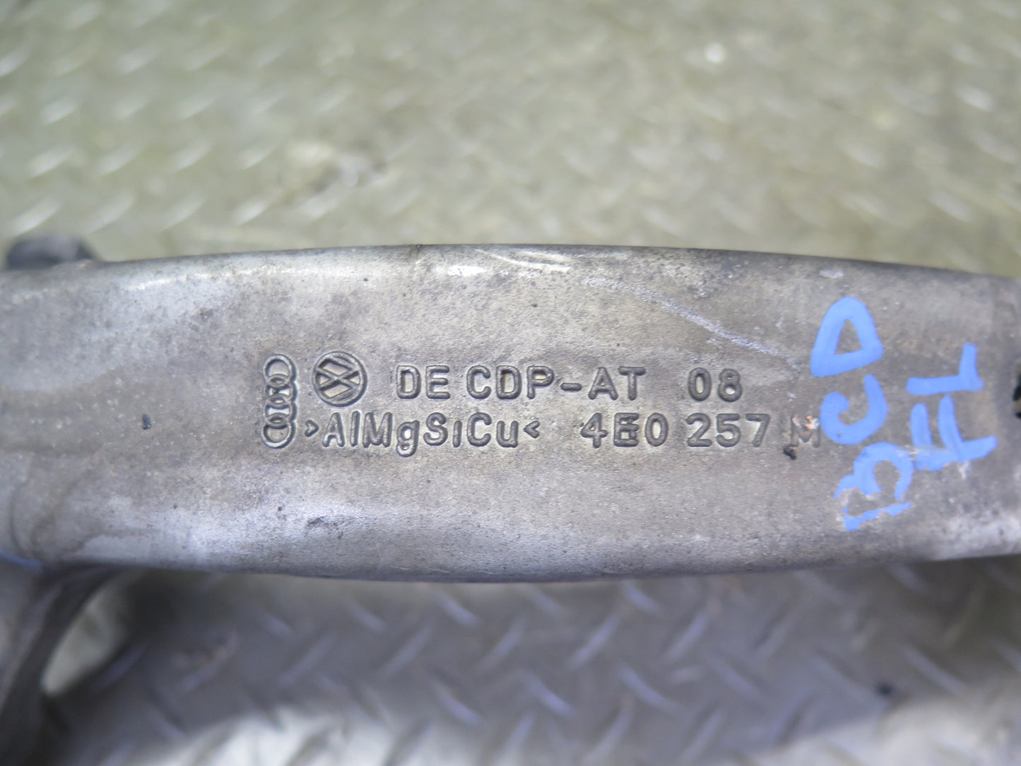 2006-2012 Bentley Continental Flying Spur Front Left Spindle Knuckle Wheel Hub