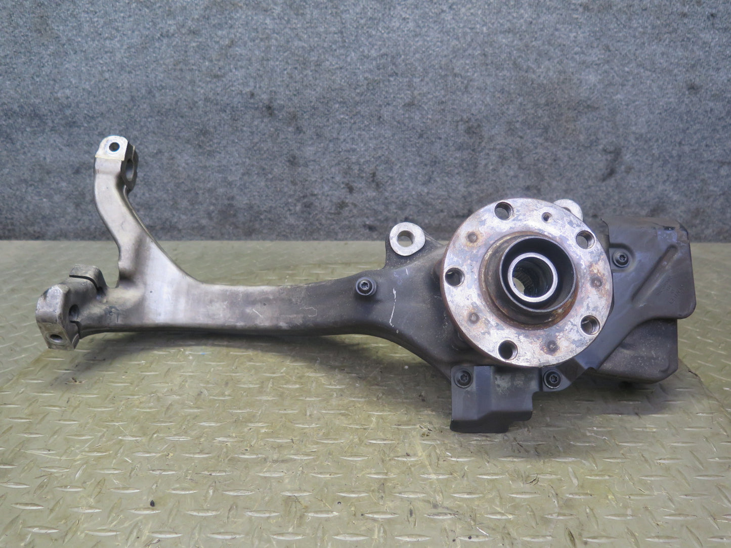 2006-2012 Bentley Continental Flying Spur Front Left Spindle Knuckle Wheel Hub