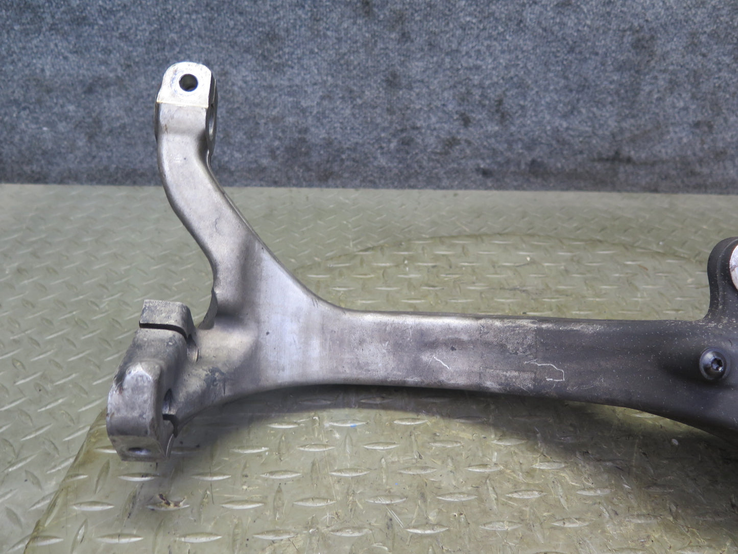 2006-2012 Bentley Continental Flying Spur Front Left Spindle Knuckle Wheel Hub