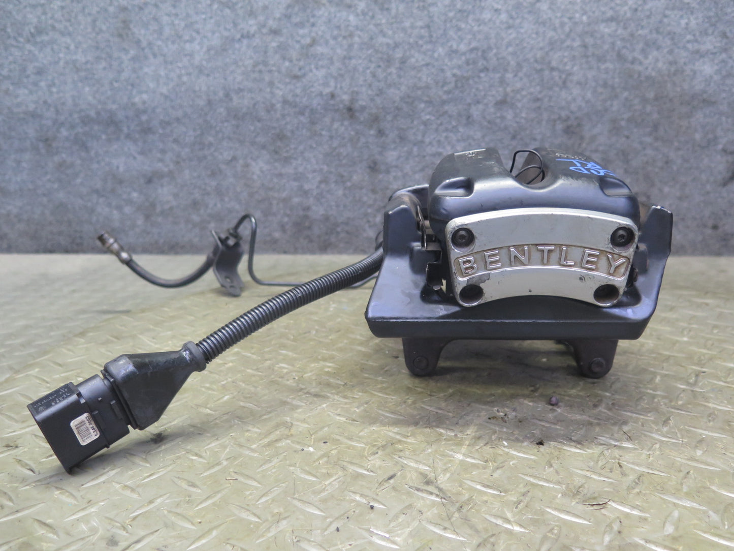 2006-2012 Bentley Flying Spur Rear Left & Right Side Brake Caliper Set