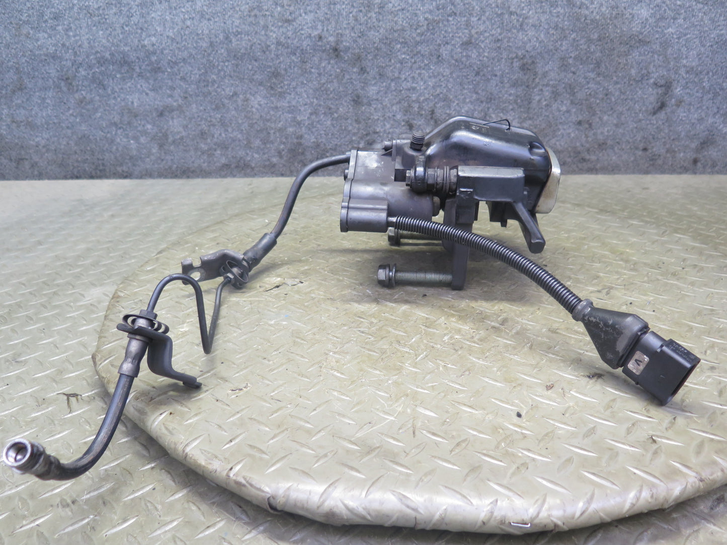 2006-2012 Bentley Flying Spur Rear Left & Right Side Brake Caliper Set