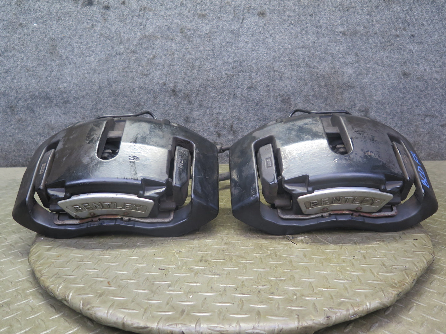2006-2012 Bentley Flying Spur Front Left & Right Side Brake Caliper Set