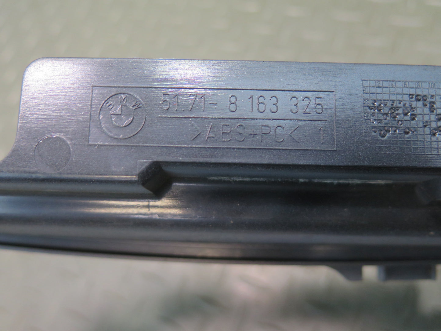 96-99 BMW E36 328iC Convertible Rear Air Vent Trim Panel Grille Set Gray OEM