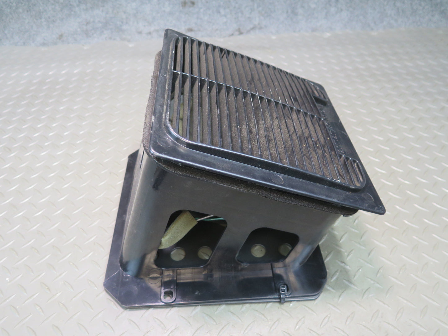 98-99 BMW E36 328CI Convert Rear TOP Hi-fi Harman Kardon Subwoofer Speaker OEM