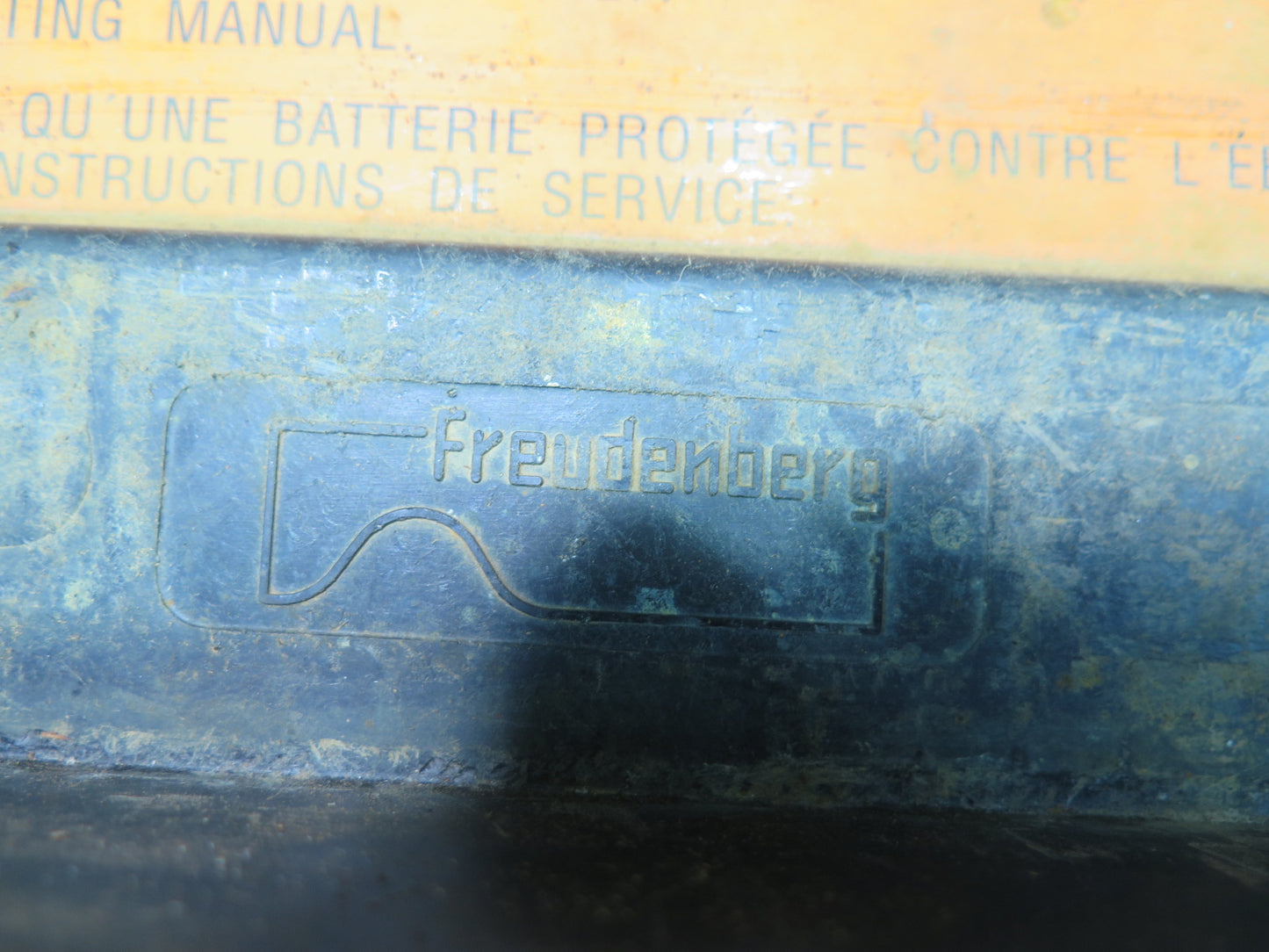 94-99 BMW E36 328iC Convertible Battery Tray Vibration Absorber Bracket OEM