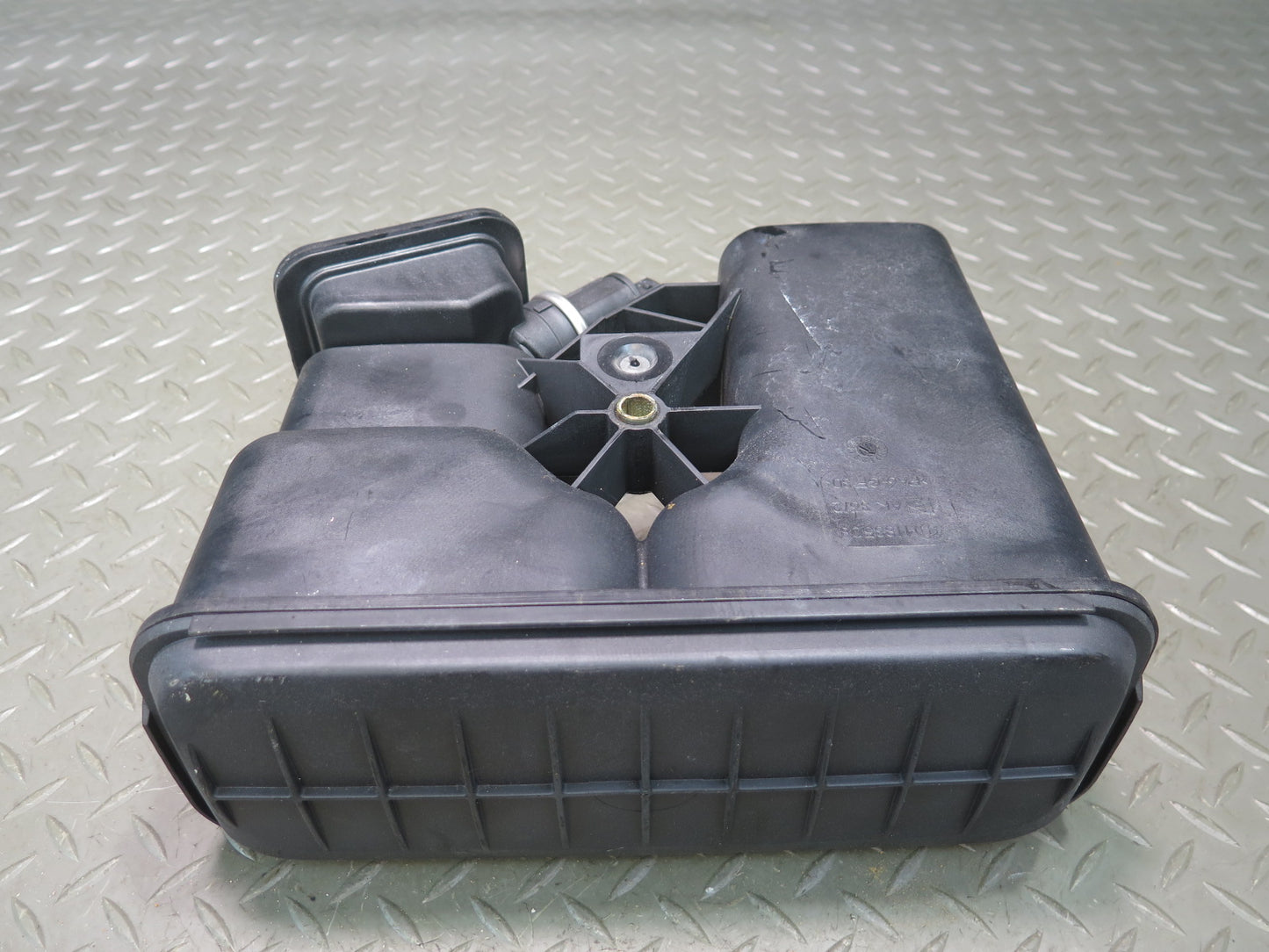 94-99 BMW E36 328IC 325IC Fuel Evap Vapor Charcoal Canister 1183508 OEM