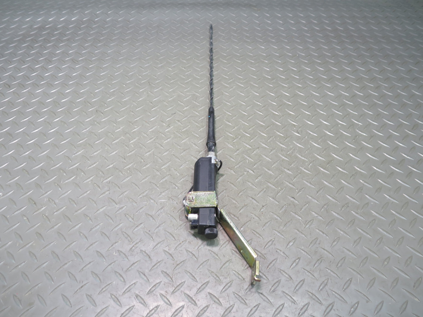 94-99 BMW E36 328iC Convertible Radio Antenna w Mount Bracket Assembly OEM