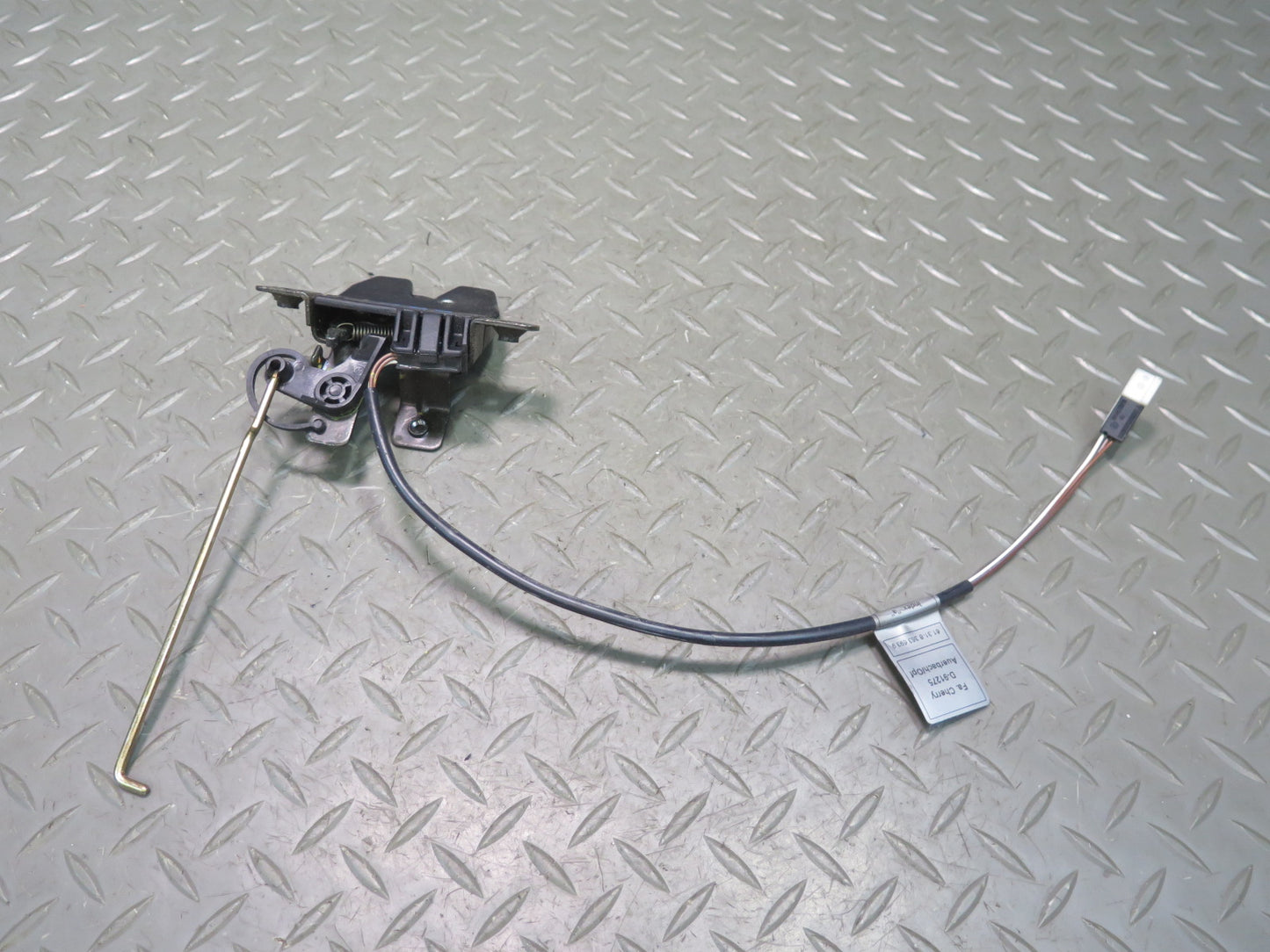 94-99 BMW E36 328iC Convertible Rear Trunk Lid Lock Latch Actuator 8173721 OEM