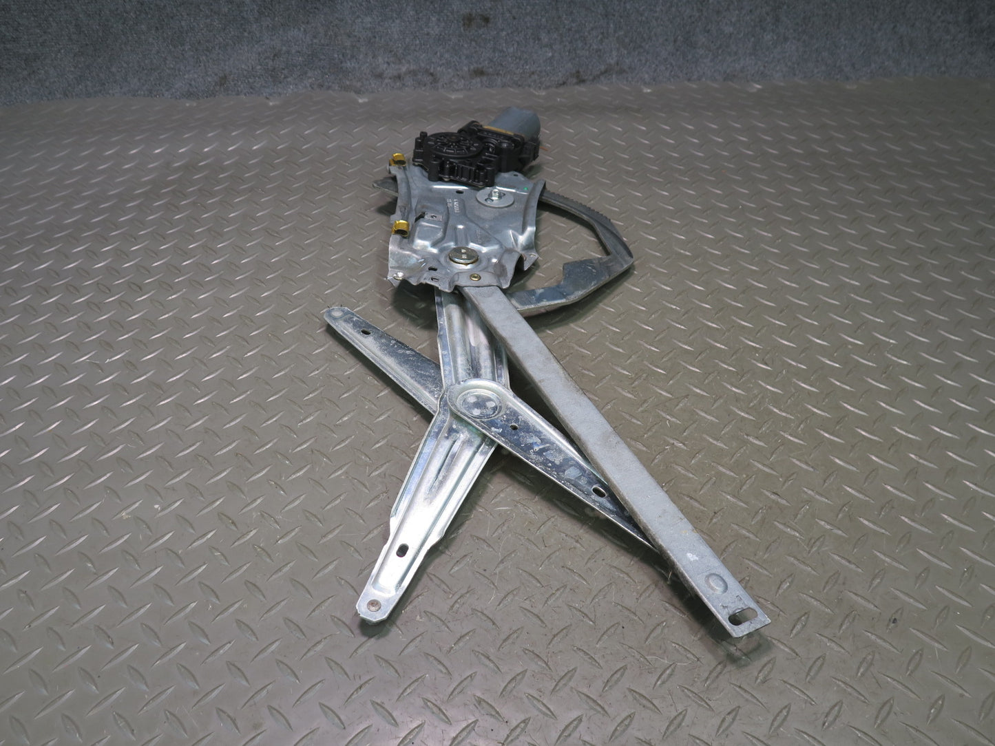 94-99 BMW E36 328IC Convertible Coupe Left Door Window Regulator w Motor OEM