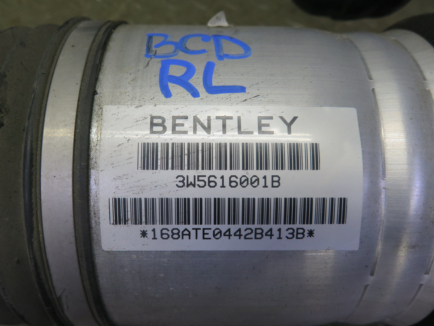 2006-2012 Bentley Flying Spur Rear Left Side Air Ride Air Shock Strut Absorber