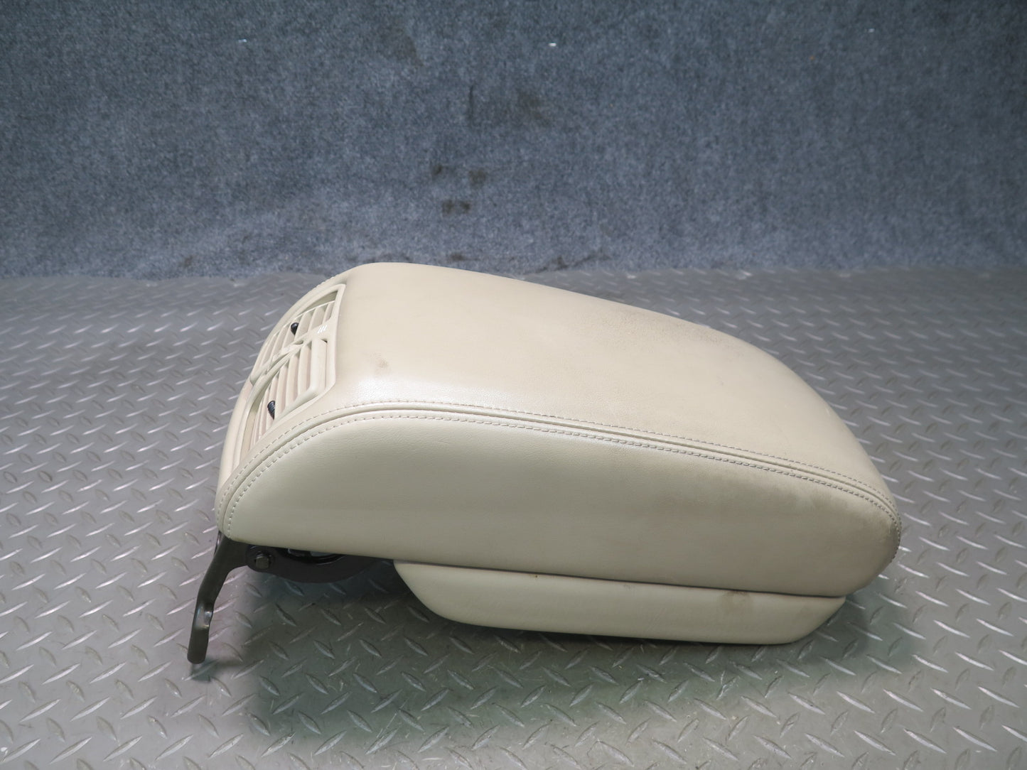 98-00 Lexus UCF20L LS400 Center Console Leather Armrest Lid Storage Ivory OEM