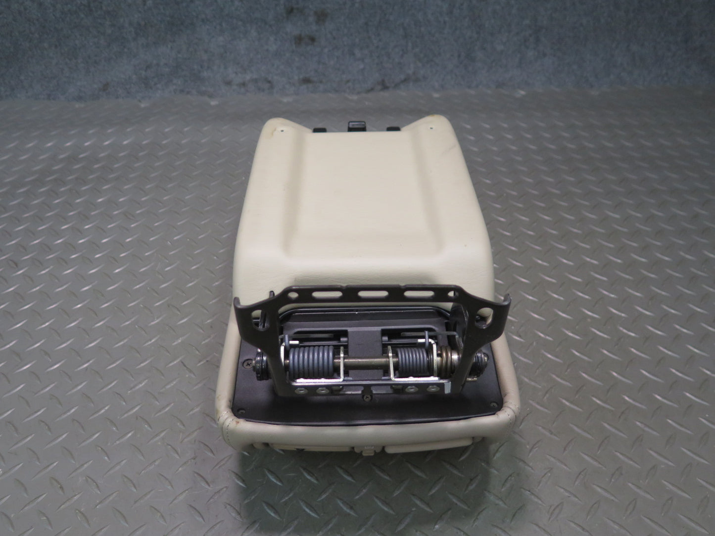 98-00 Lexus UCF20L LS400 Center Console Leather Armrest Lid Storage Ivory OEM
