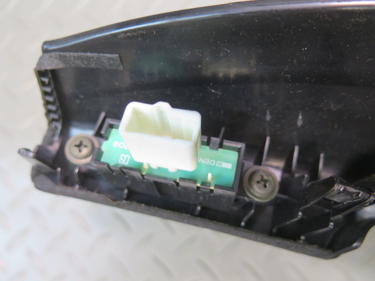 95-00 Lexus UCF20L LS400 Dash Odometer Trip Reset Dimmer Switch w Trim Panel OEM