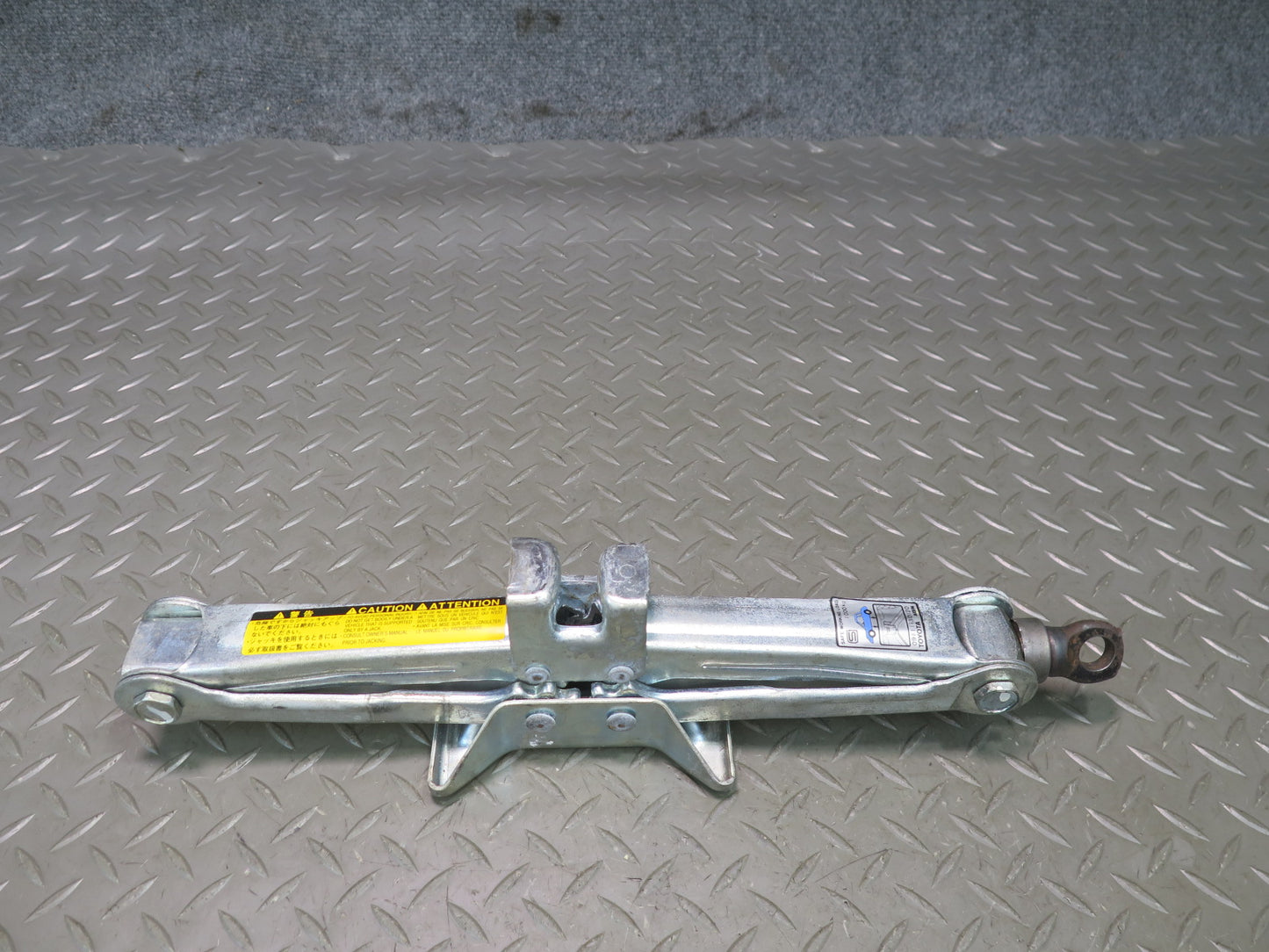 95-00 Lexus UCF20L LS400 Spare Tire Wheel Lift Jack 09111-30120 OEM