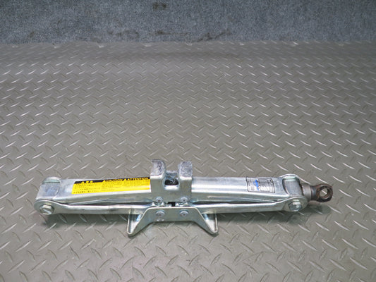 95-00 Lexus UCF20L LS400 Spare Tire Wheel Lift Jack 09111-30120 OEM