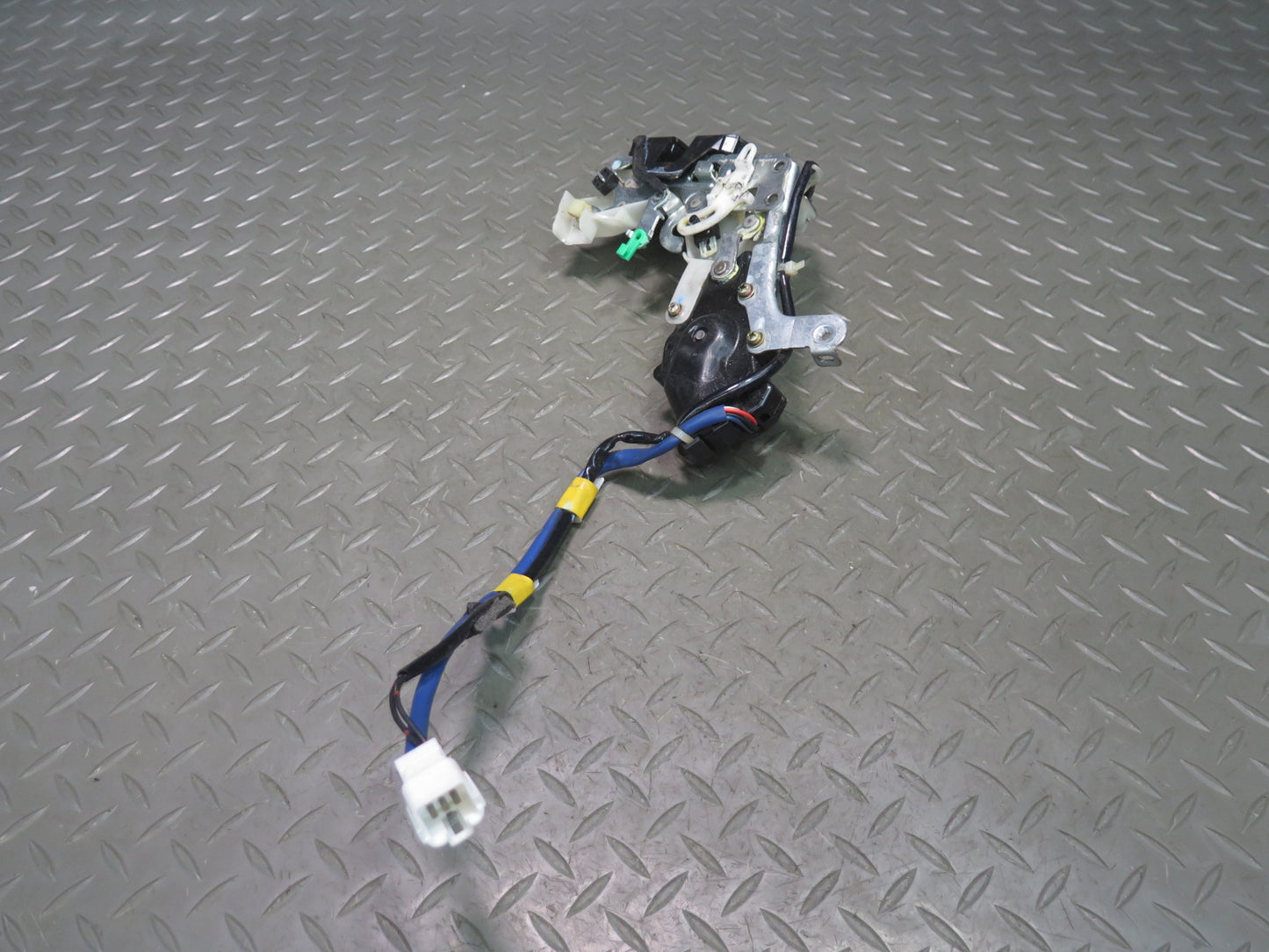 98-00 Lexus UCF20L LS400 Rear Right Passenger Side Door Lock Latch Actuator OEM