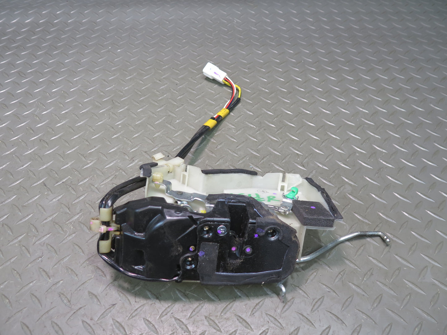 98-00 Lexus UCF20L LS400 Front Right Passenger Door Lock Latch Actuator OEM