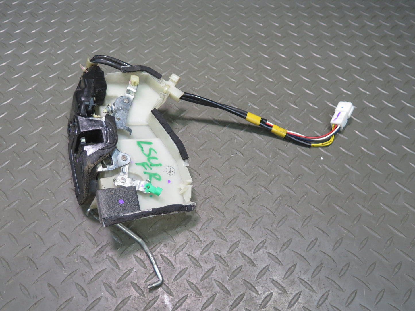 98-00 Lexus UCF20L LS400 Front Right Passenger Door Lock Latch Actuator OEM