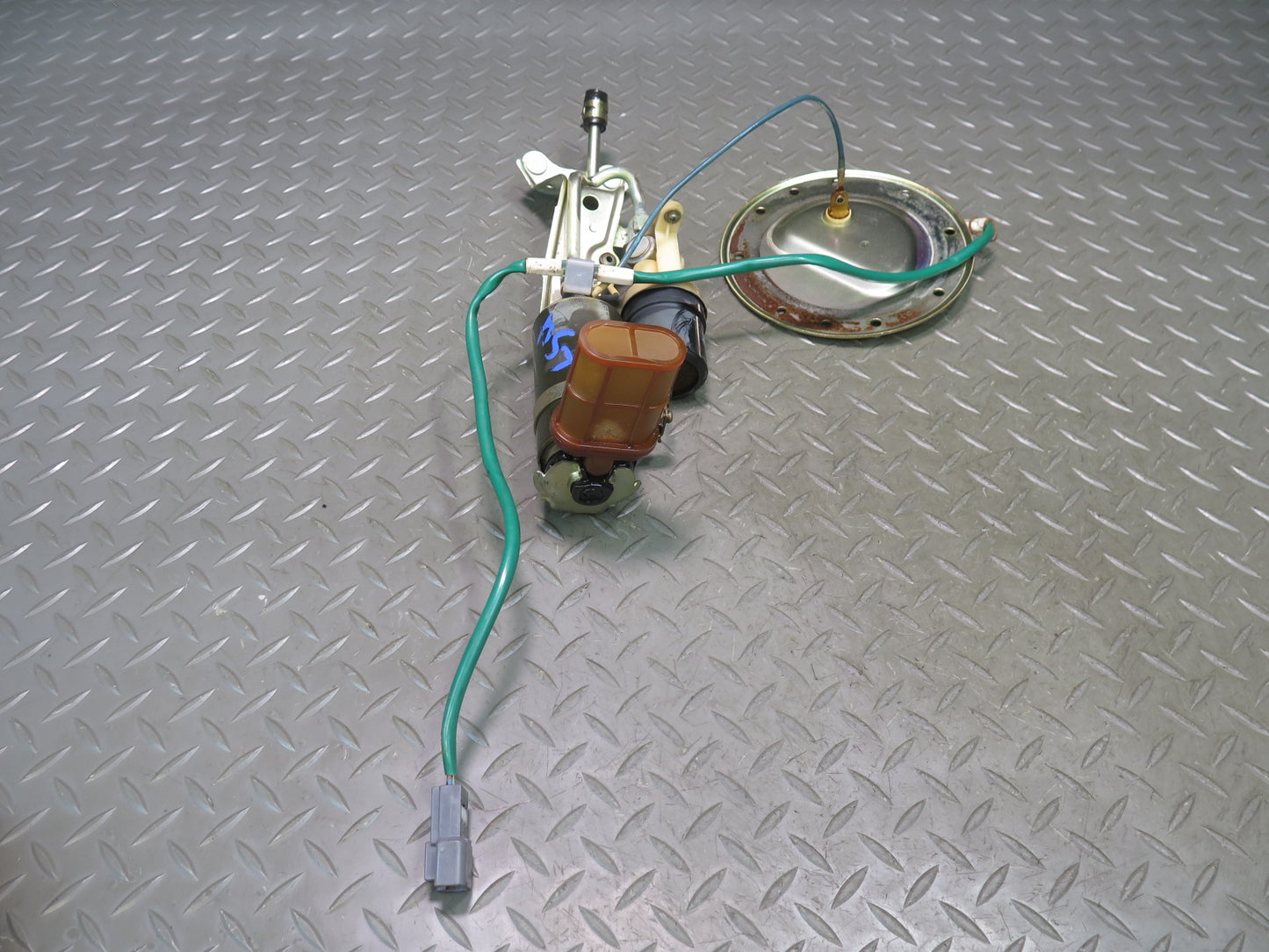 2000 Lexus UCF20L LS400 1UZFE Set of 2 Fuel Pump Level Sensor Sending Unit OEM