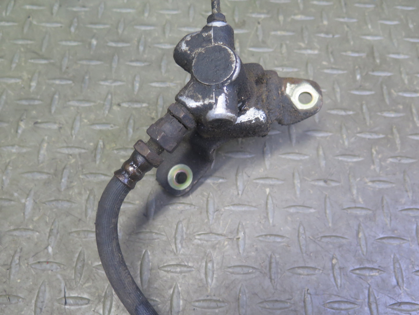 84-86 Nissan Z31 300ZX Turbo Set of 2 Master & Slave Clutch Cylinder w Lines OEM