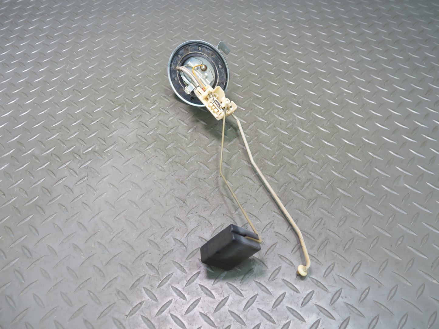 2000 Lexus UCF20L LS400 1UZFE Set of 2 Fuel Pump Level Sensor Sending Unit OEM