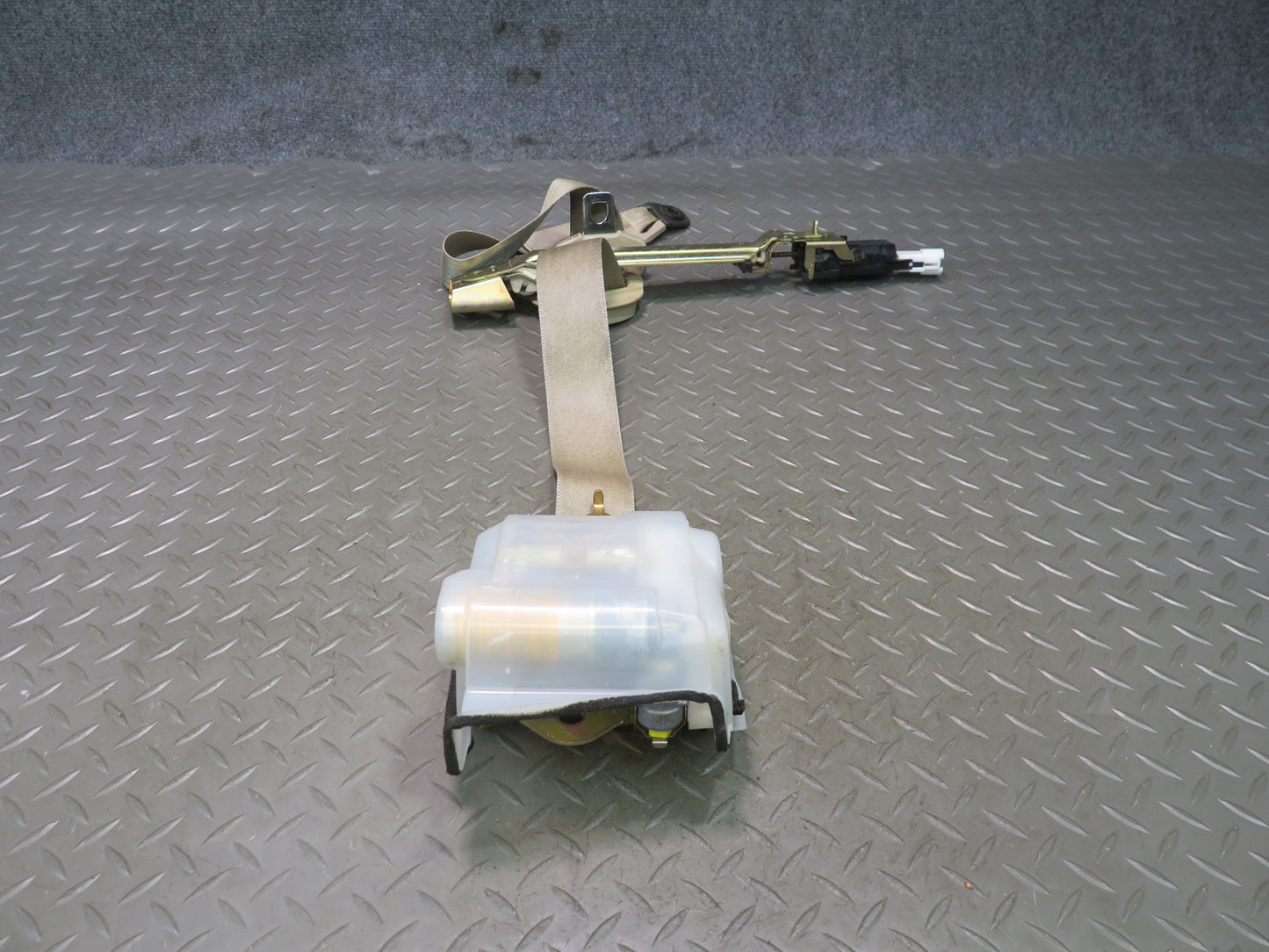 98-00 LEXUS LS400 FRONT RIGHT & LEFT SIDE SEATBELT RETRACTOR SET OEM