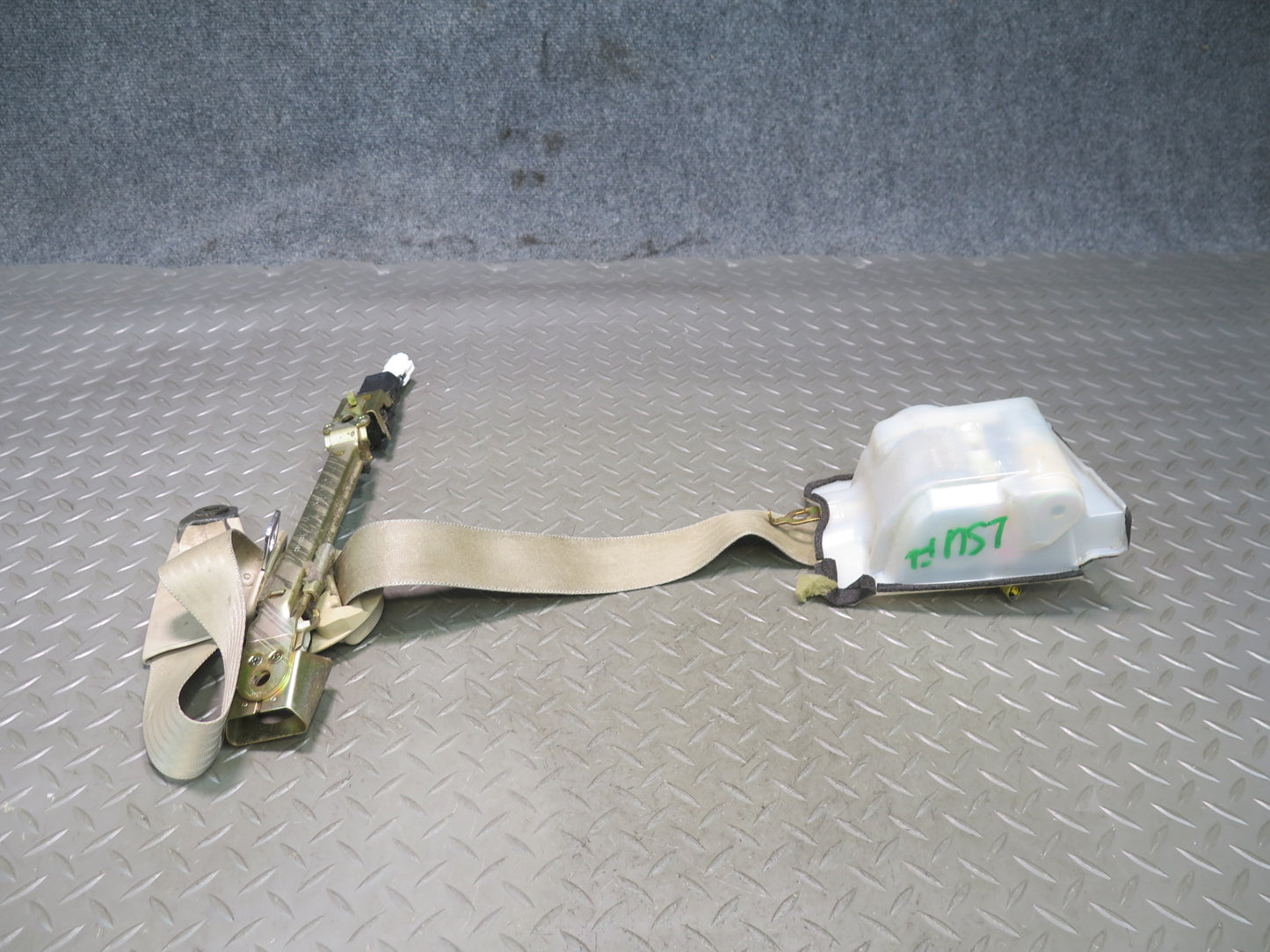 98-00 LEXUS LS400 FRONT RIGHT & LEFT SIDE SEATBELT RETRACTOR SET OEM