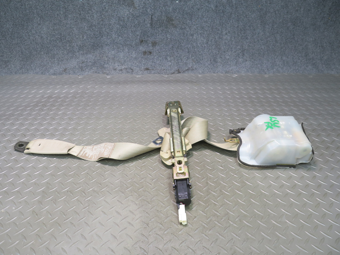 98-00 LEXUS LS400 FRONT RIGHT & LEFT SIDE SEATBELT RETRACTOR SET OEM