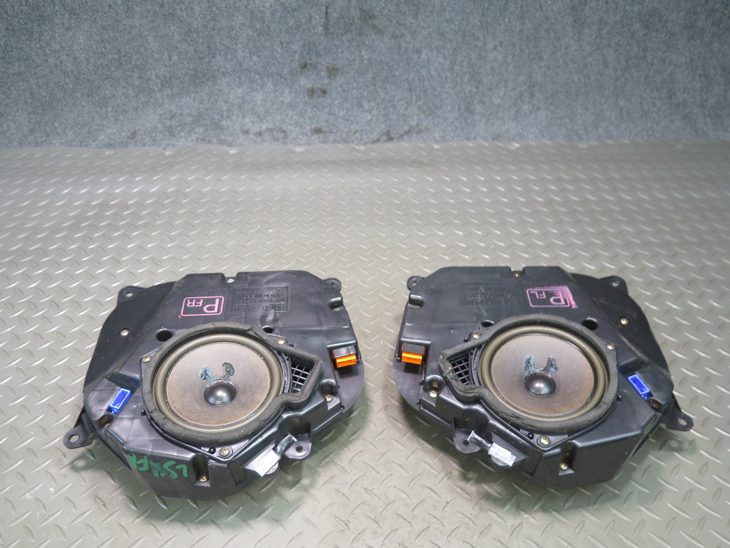 95-00 Lexus UCF20L LS400 Set of 2 Front Left & Right Door Speaker Pioneer OEM