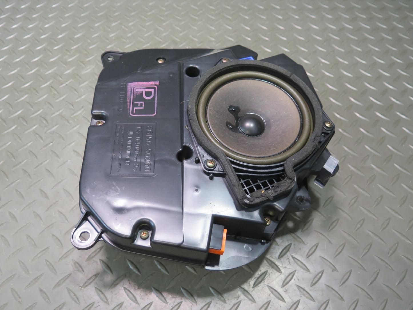 95-00 Lexus UCF20L LS400 Set of 2 Front Left & Right Door Speaker Pioneer OEM