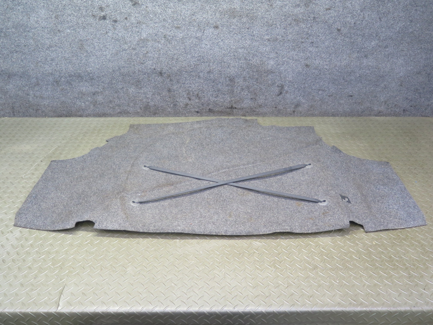 94-99 BMW E36 325iC 328iC Convertible Rear Trunk Floor MAT Carpet Cover OEM