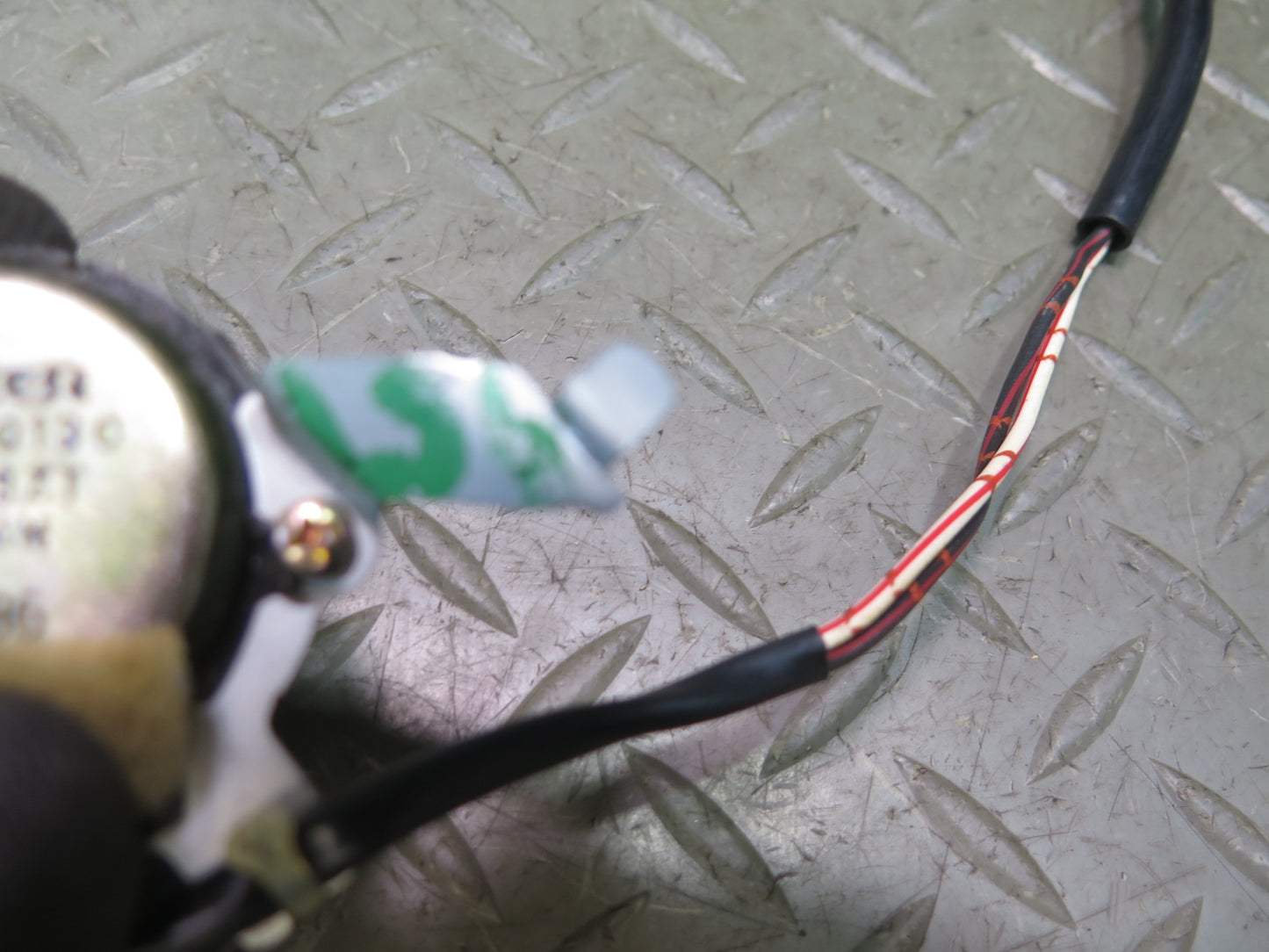 95-00 Lexus UCF20L LS400 Set of 2 Front Right & Left Door Speaker Tweeter OEM