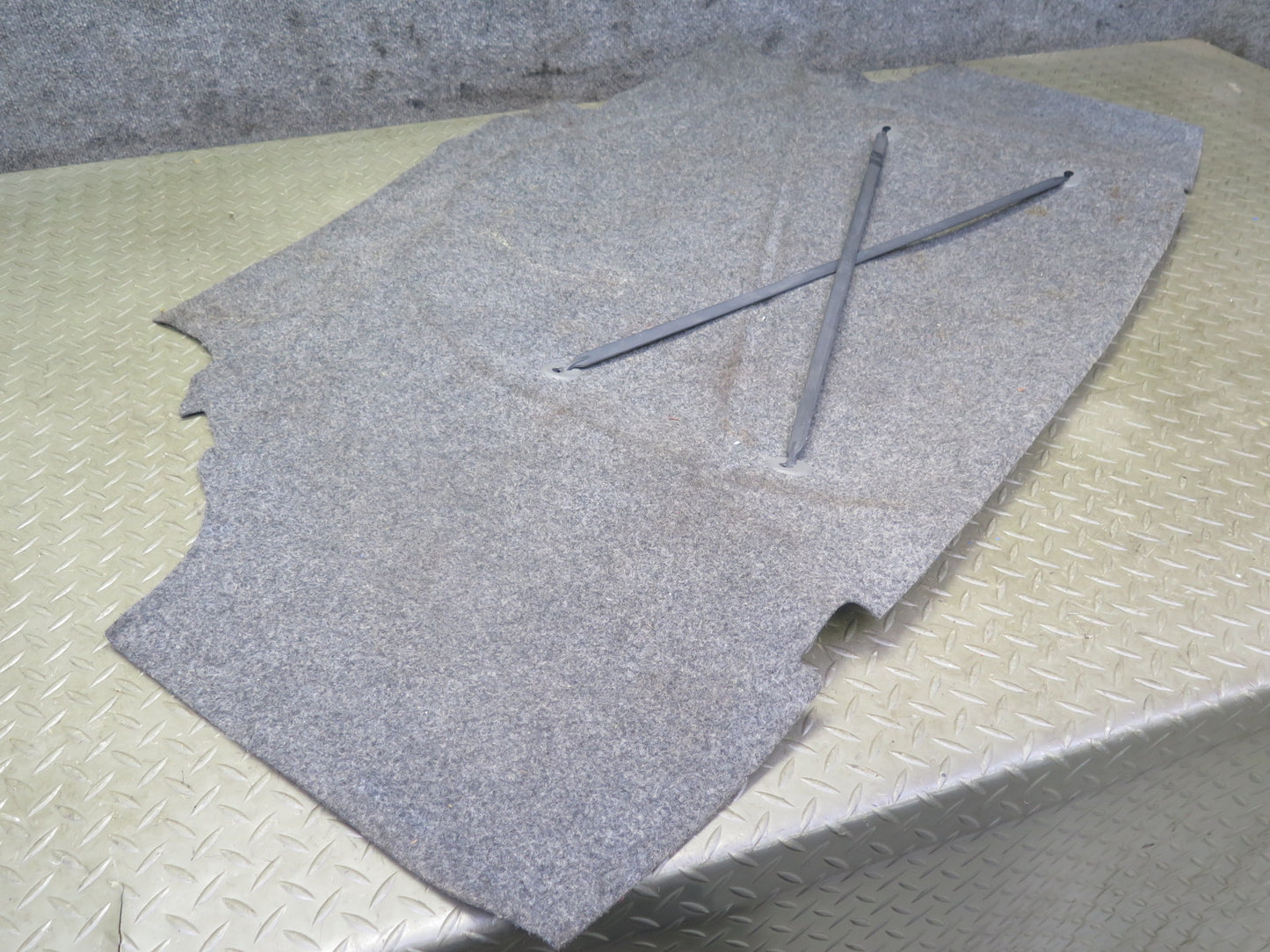 94-99 BMW E36 325iC 328iC Convertible Rear Trunk Floor MAT Carpet Cover OEM