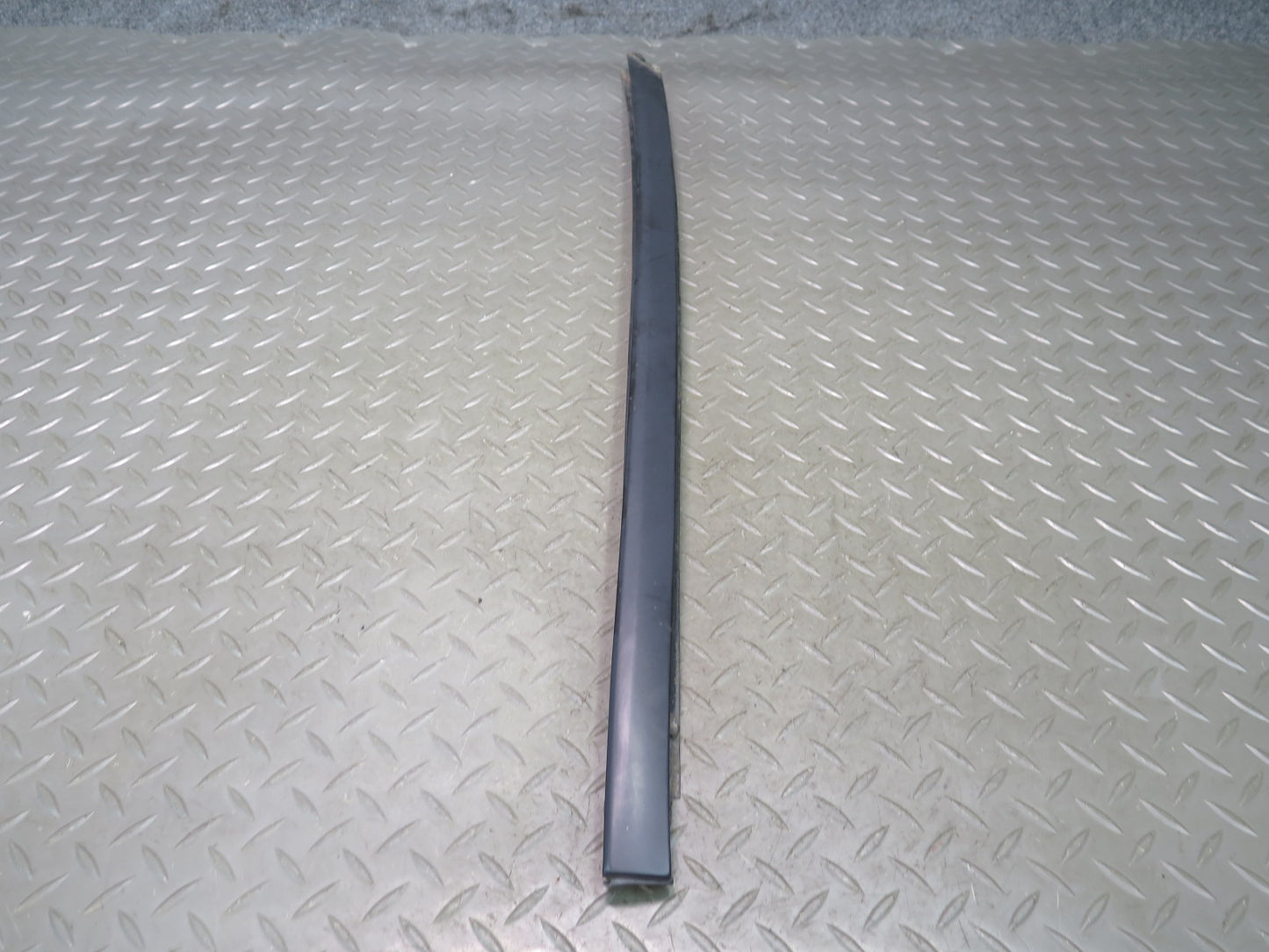 98-00 Lexus UCF20L LS400 Set of 2 Front Windshield Trim Molding Cover OEM